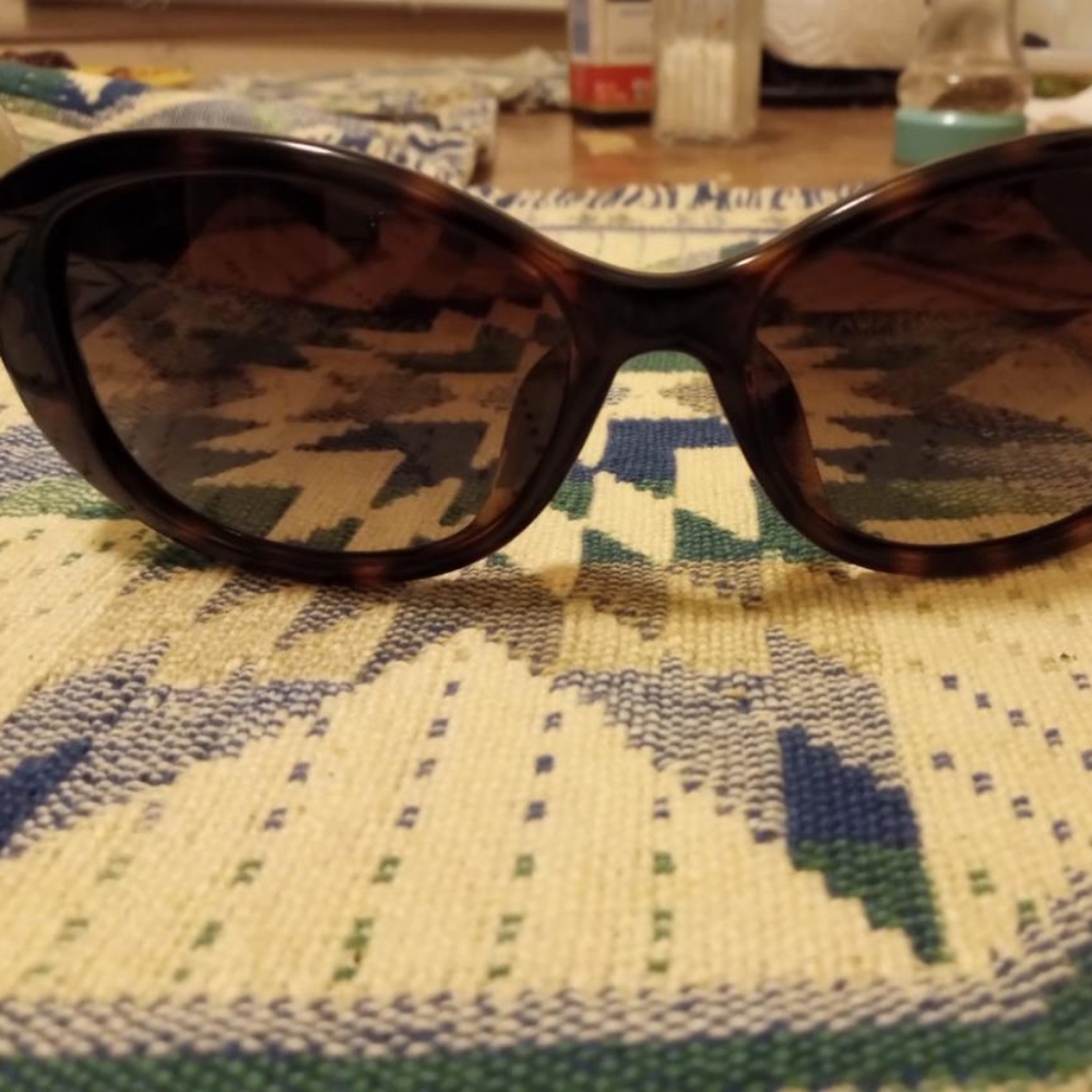 Coach sunglasses - Picture 2 of 9
